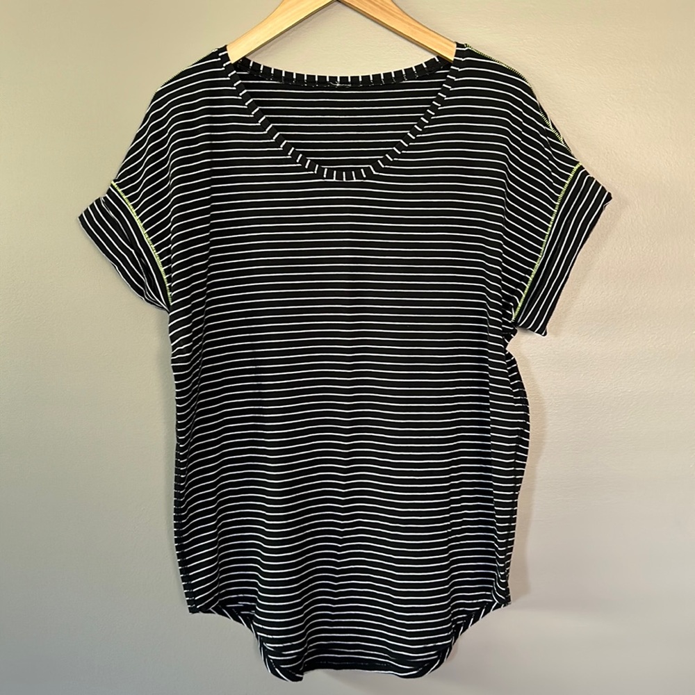 Lululemon Striped Tee Sz 12 Black/White‎